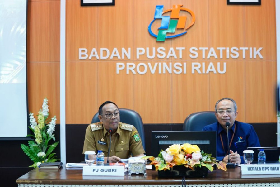 Pj Gubri Rahman Hadi Membuka Rilis Berita Resmi BPS Provinsi Riau