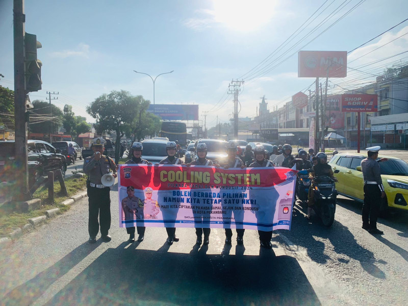 Sat Lantas Polresta Pekanbaru Gelar Cooling System di Kecamatan Binawidya