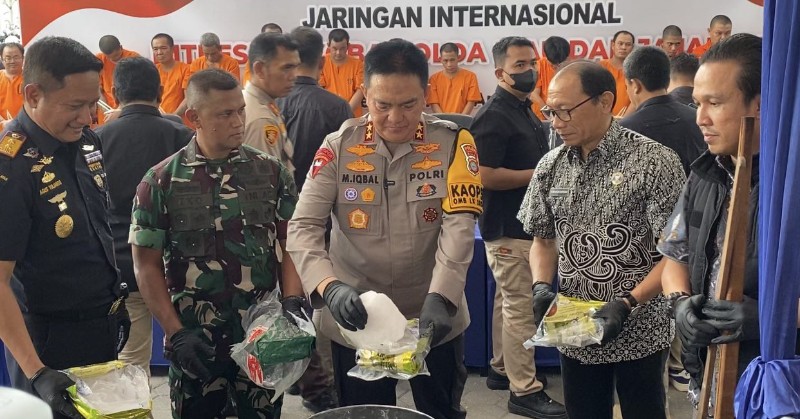 88,65 Kg Sabu dan 2.401 Butir Ekstasi Dimusnahkan Polda Riau