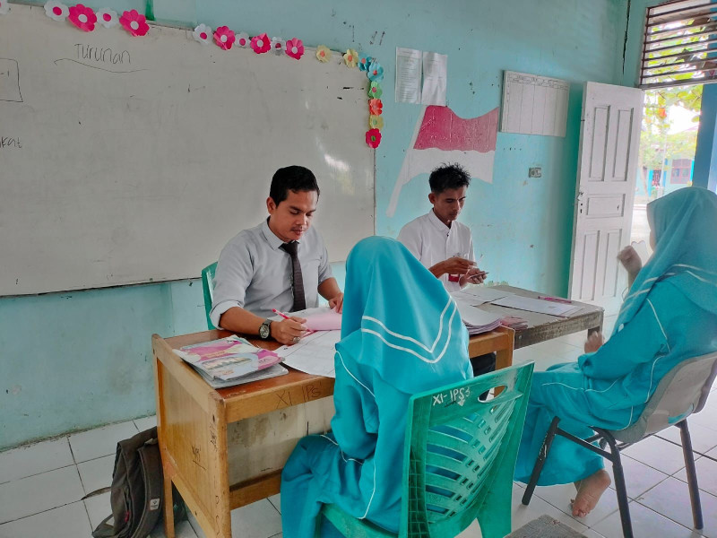 Pelajar SMAN 1 Perhentian Raja Antusias Buka Tabungan Simpel di BRK Syariah