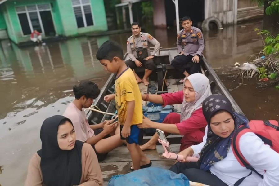 Giliran Ukui Pelalawan Banjir,  Ketingian Air Nyaris 2 Meter