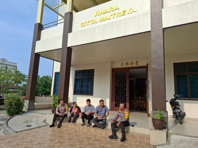 Polresta Pekanbaru Gelar Cooling System di Vihara Citta Maitreya