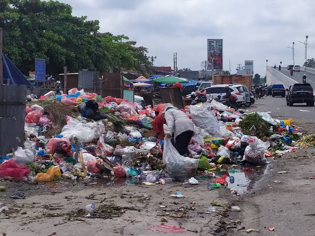 Masih Ada Temuan Tempat Pembuangan Sementara Ilegal di Pekanbaru