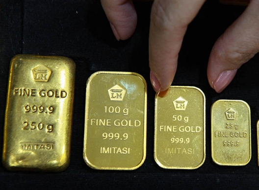 Harga Emas Antam Hari Ini Anjlok Rp50 Ribu, Jadi Rp2,645 Juta per Gram