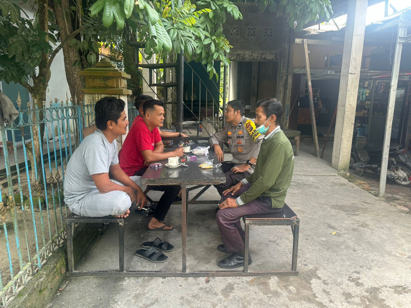 Bhabinkamtibmas Kelurahan Palas Himbau Warga Agar Jaga Keamanan dan Ketertiban Jelang Pilkada Serentak 2024