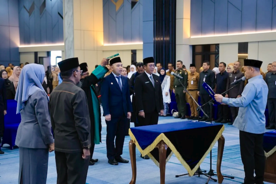 Wali Kota Pekanbaru Rotasi Belasan Pejabat, Empat Pejabat Eselon II Berganti Posisi