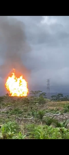 Pipa Gas PT TGI di Desa Batu Ampar Bocor, Semburan Api Capai 15 Meter..