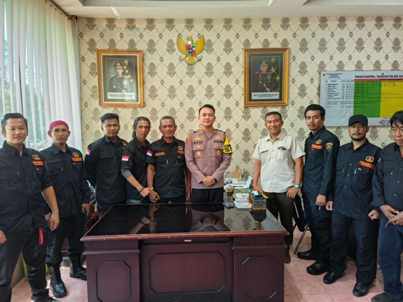 Kapolsek Rumbai Ajak Organisasi masyarakat (Ormas) DPC GRIB JAYA Ciptakan Pilkada Damai 2024