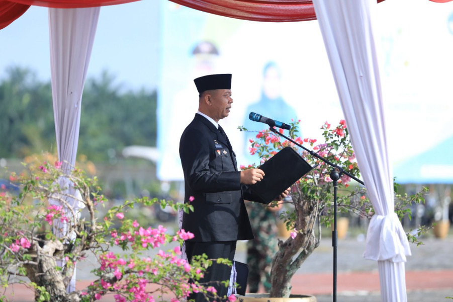 Pimpin Upacara Hardiknas, Sekdako Pekanbaru Ajak Sukseskan Gerakan Merdeka Belajar