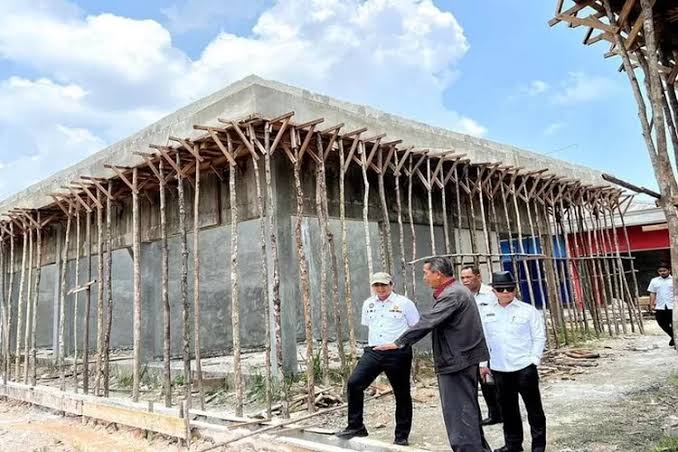 Pedagang Diminta Segera Pindah ke Pasar Induk Pekanbaru