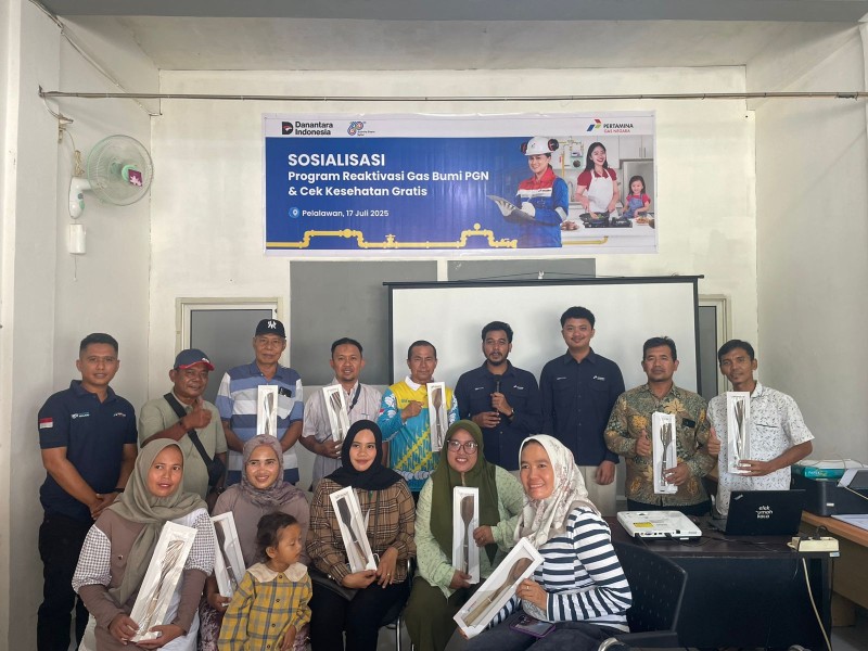 Gratis Biaya Pengaliran dan Pemasangan Meter. Warga Terlihat Antusias Berlangganan Jargas.
