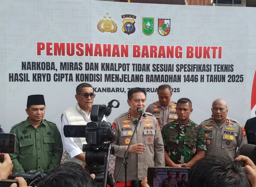 Jelang Ramadhan 1446 H Tahun 2025, Polda Riau Musnahkan Barang Bukti Hasil Razia Cipta Kondisi