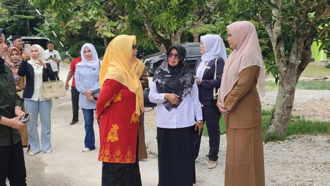 Pj Ketua TP-PKK Riau Tinjau Kesiapan Simulasi Makan Bergizi Gratis di MAN 4 Kampar