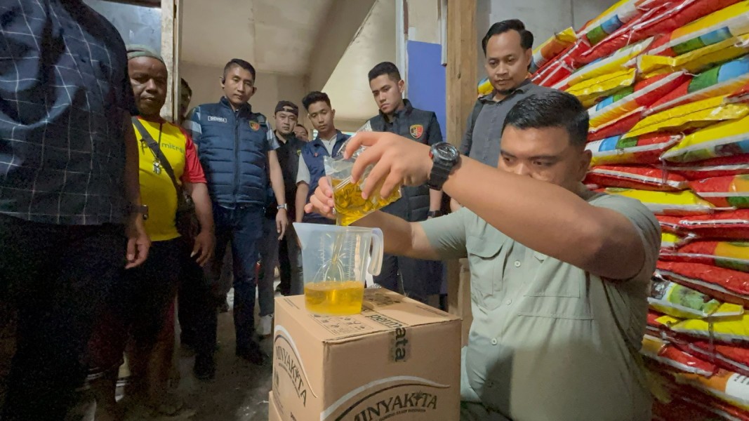 Sidak Distributor Minyak Goreng Kita CV Putra Mandiri, Tim Unit Tipidter Polresta Pekanbaru Tidak Temukan Kecurangan.