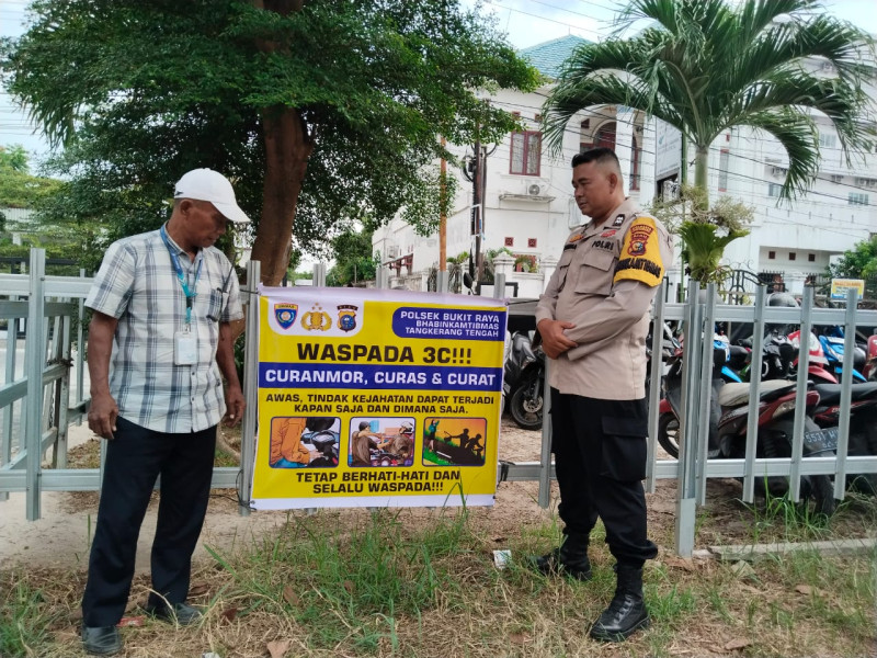 Bhabinkamtibmas Polsek Bukit Raya Laksanakan Cooling System Guna Tingkatkan Keamanan dan Ketertiban Jelang Bergulirnya Pemilihan Kepala Daerah