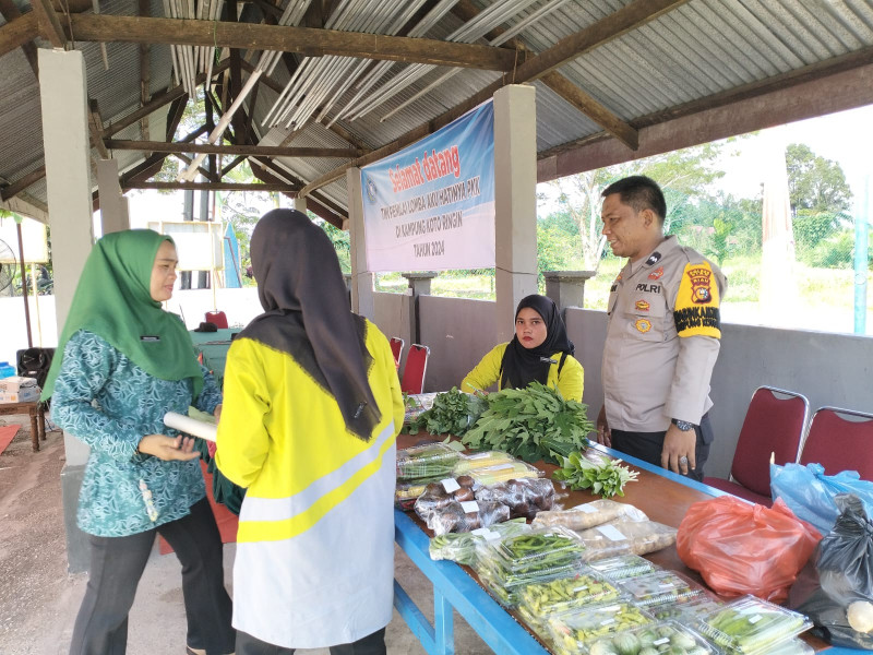 Ramah Tamah Dengan Ibu PKK Bhabinkamtibmas Ingatkan Hati-hati Gunakan Medsos