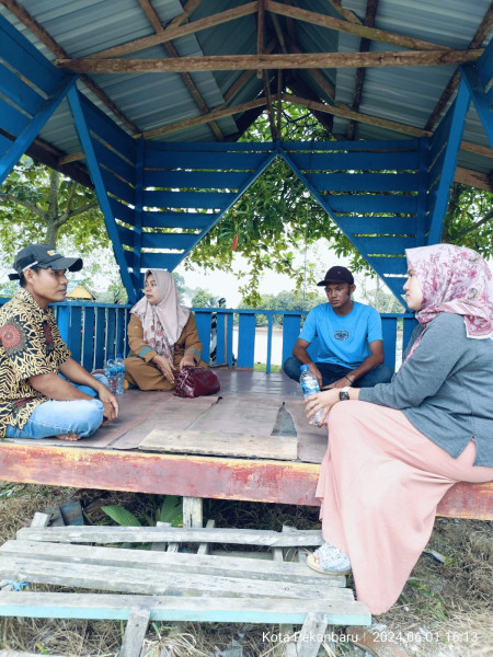 Bantu Pengembangan Pengelolaan Agrowisata Taman Bunga Okura, Dosen FEB Unilak Laksanakan Tri Darma Perguruan Tinggi