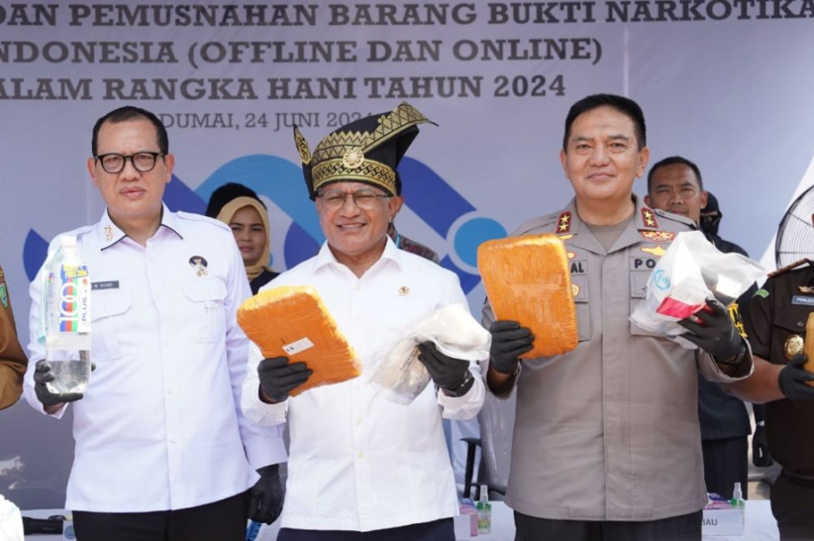 Kepala BNN Puji Kinerja Kapolda Riau Gagalkan Narkoba 2 Ton Sabu Selama Menjabat