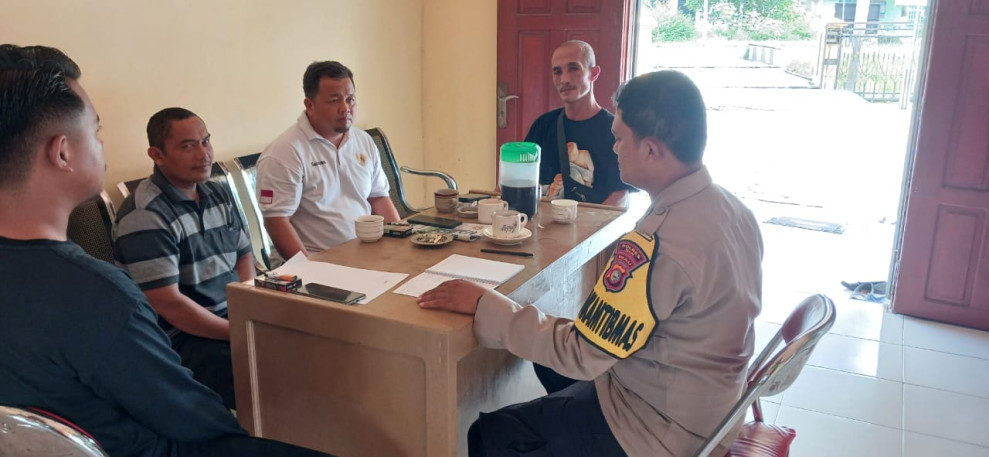 Bhabinkamtibmas Kampung Koto Ringin Ajak Warga Waspadai Isu Perpecahan Jelang Pilkada