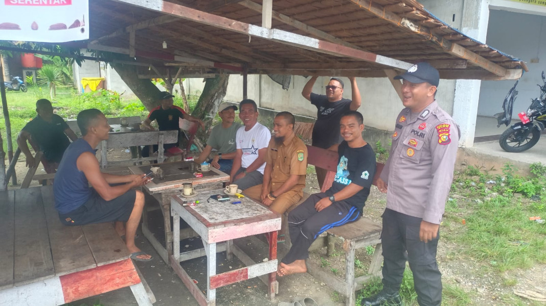 Ciptakan Kamtibmas Kondusif Pasca Pilkada,Polsek Sungai Apit Lakukan Sambang Warga