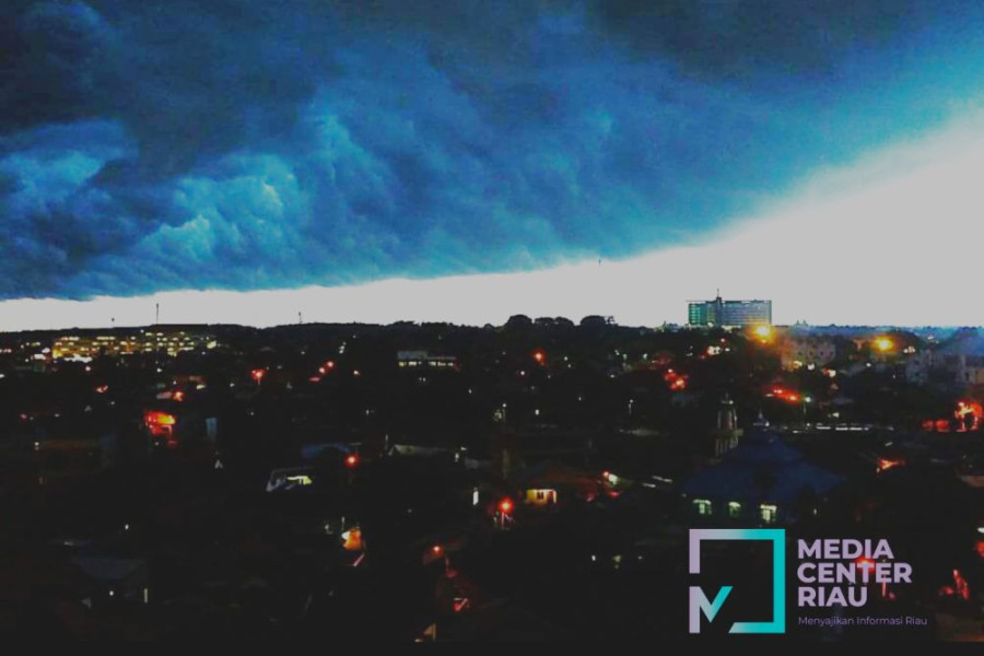 Siapakan Jas Hujan, BMKG Pekanbaru Rilis Cuaca Ekstrem di Riau Hingga Tanggal 21 April