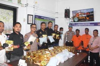 Selat Malaka Mencekam: Polisi Lepaskan Tembakan Saat Kejar Kurir 90 Kg Sabu