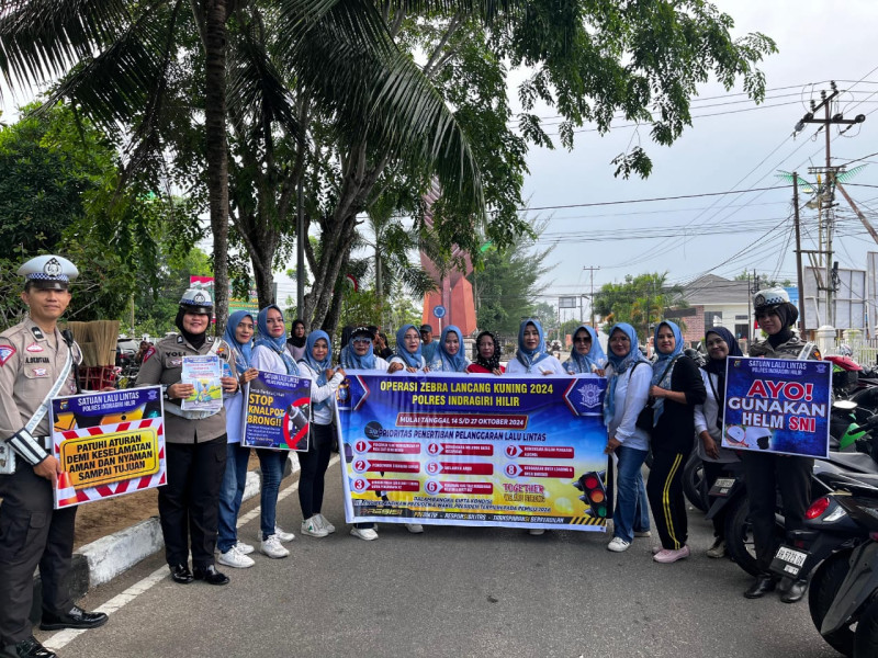 Satuan Lalu Lintas Polres Inhil Manfaatkan Momen Car Free Day untuk Melaksanakan Sosialisasi Keselamatan Berlalu Lintas Dalam Rangka Operasi Zebra Lancang Kuning 2024