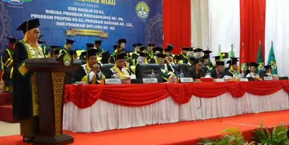 Di Bulan Oktober 2024, Unri Wisuda 2.415 Mahasiswa